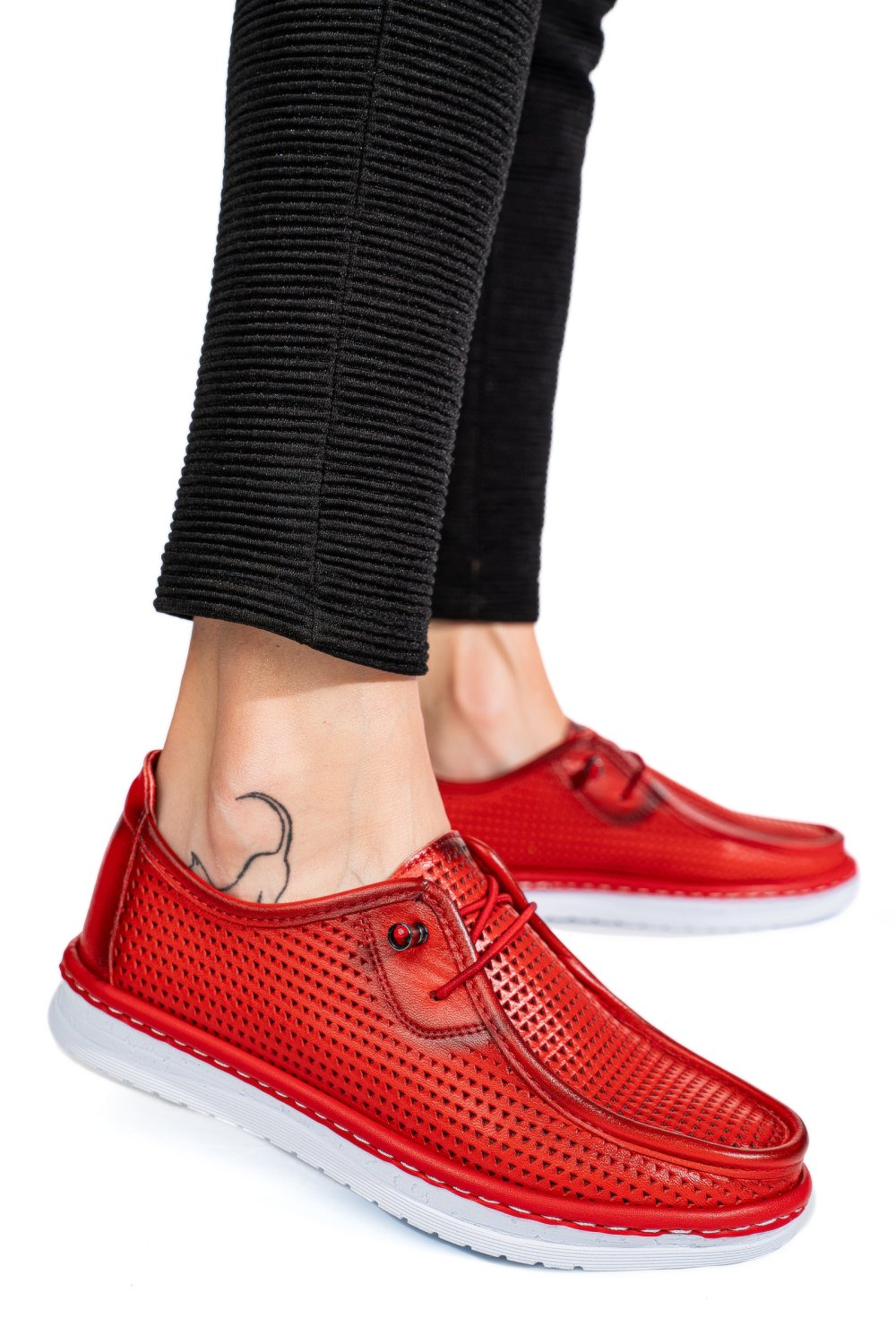 MOCASINI ROSII PIELE NATURALA 1PC960