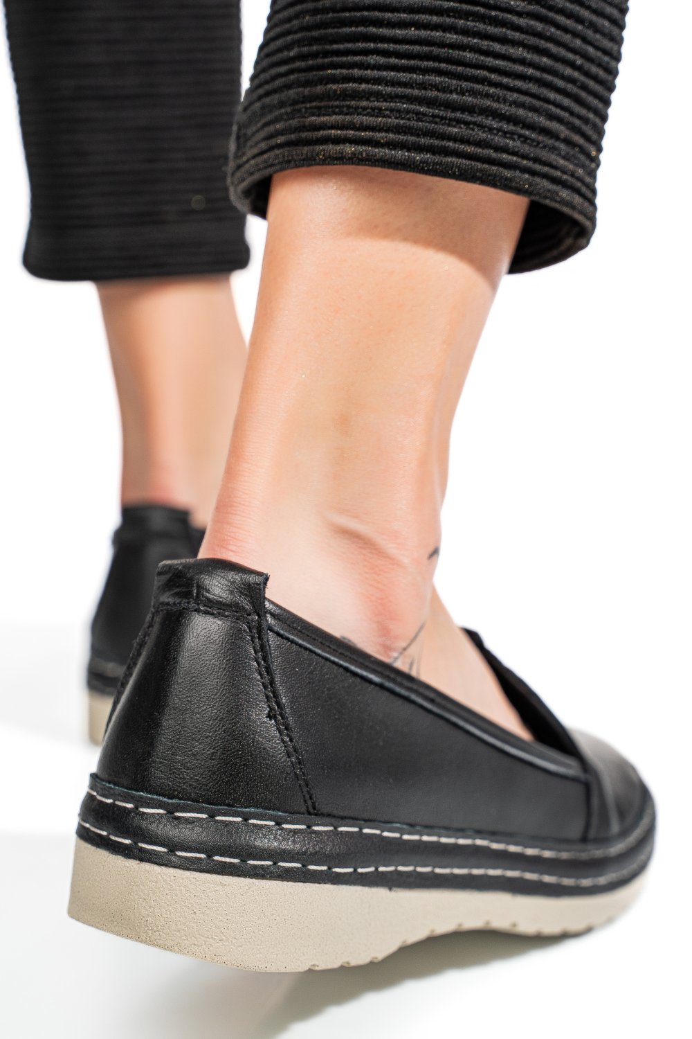 ESPADRILE NEGRE PIELE NATURALA 1PC26