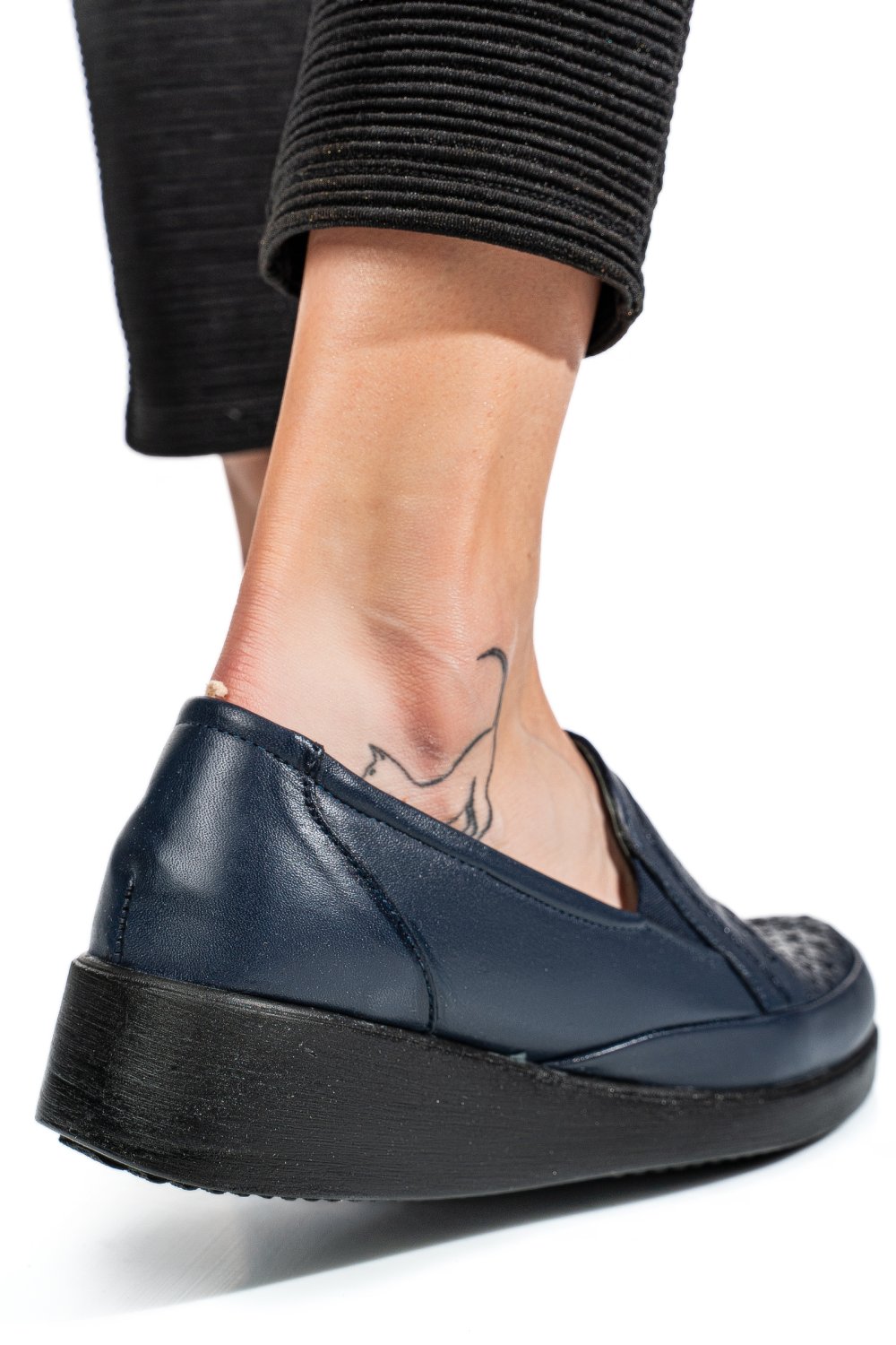 PANTOFI ALBASTRI PIELE NATURALA 6PC02