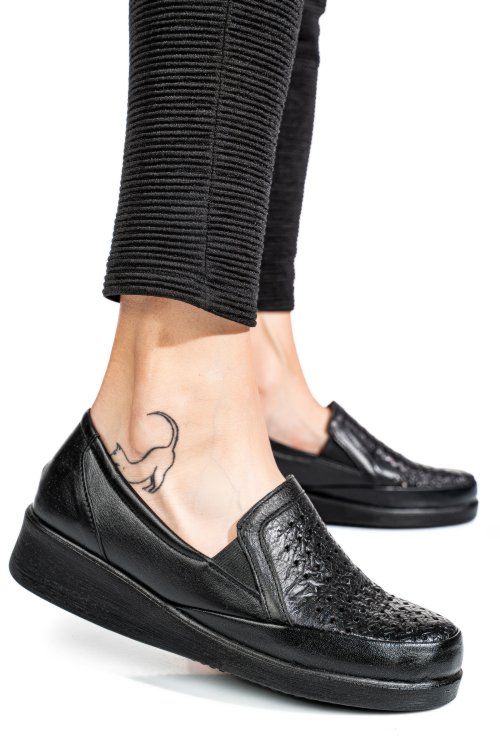 Pantofi negri piele naturala 6pc02