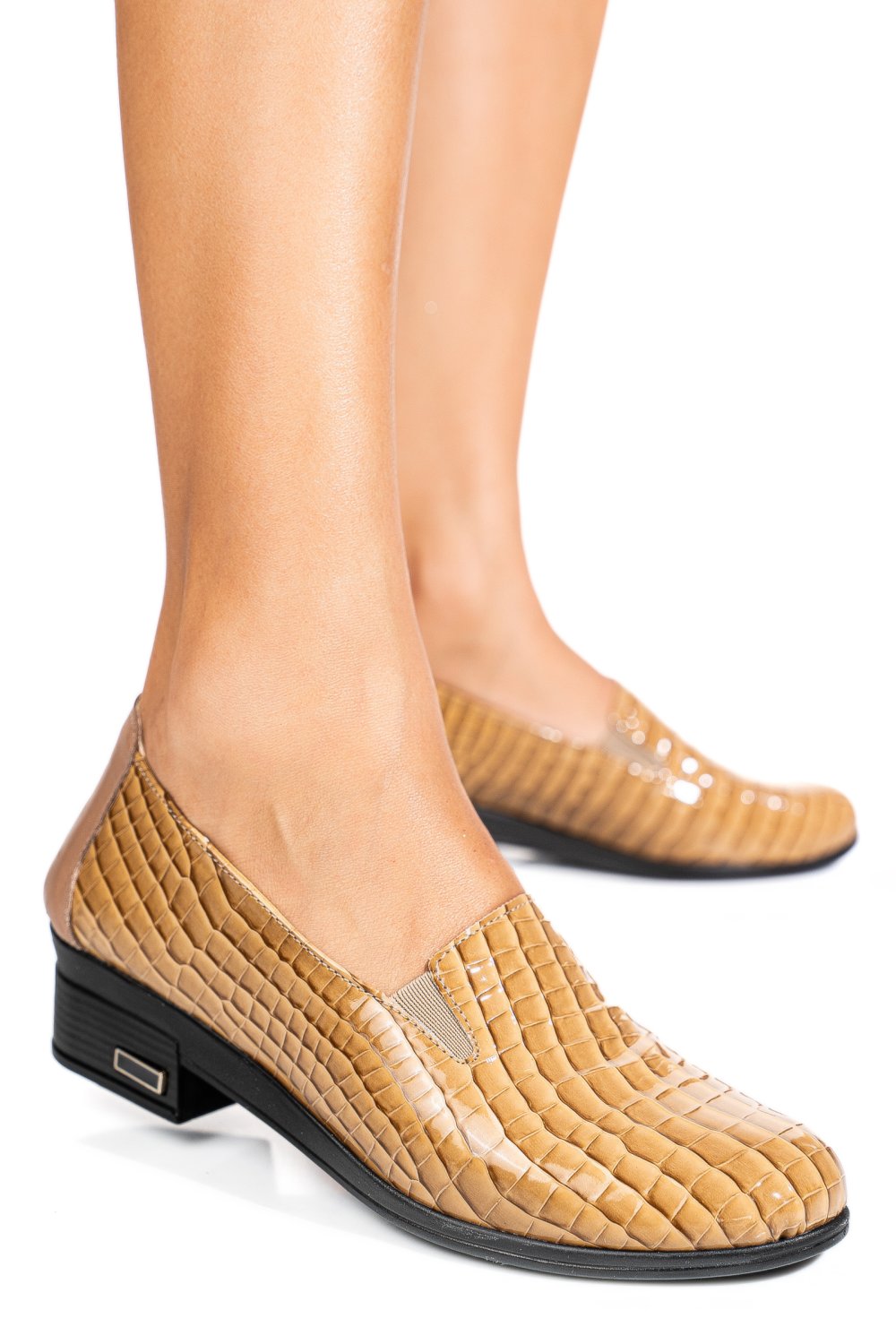 PANTOFI CREM PIELE NATURALA LACUITA 2PC01MM