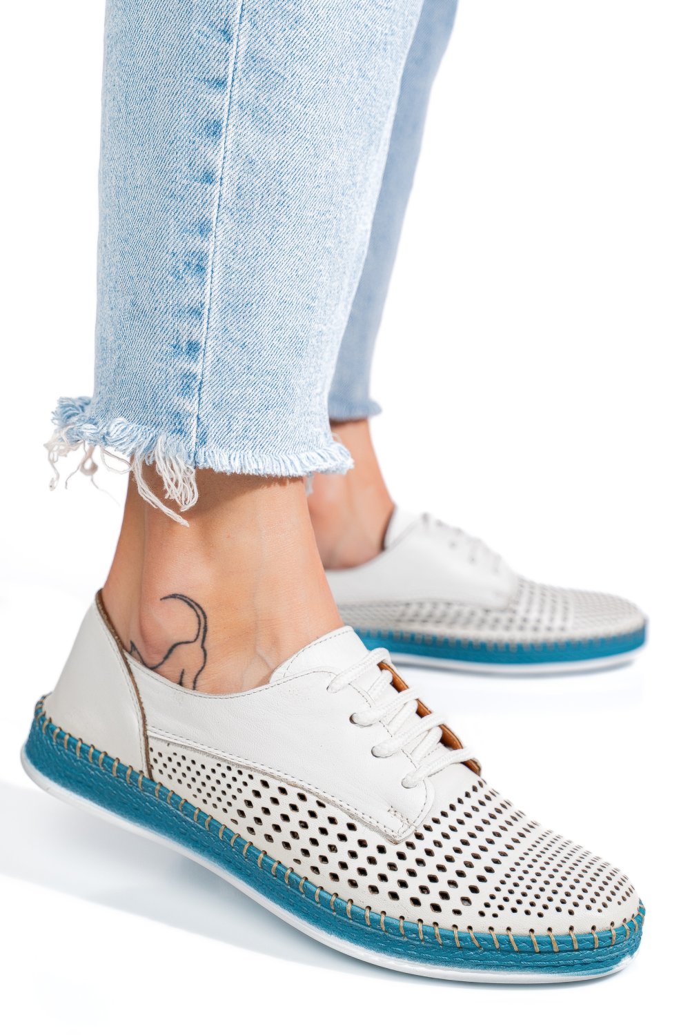 PANTOFI ALBI PIELE NATURALA 1PC333