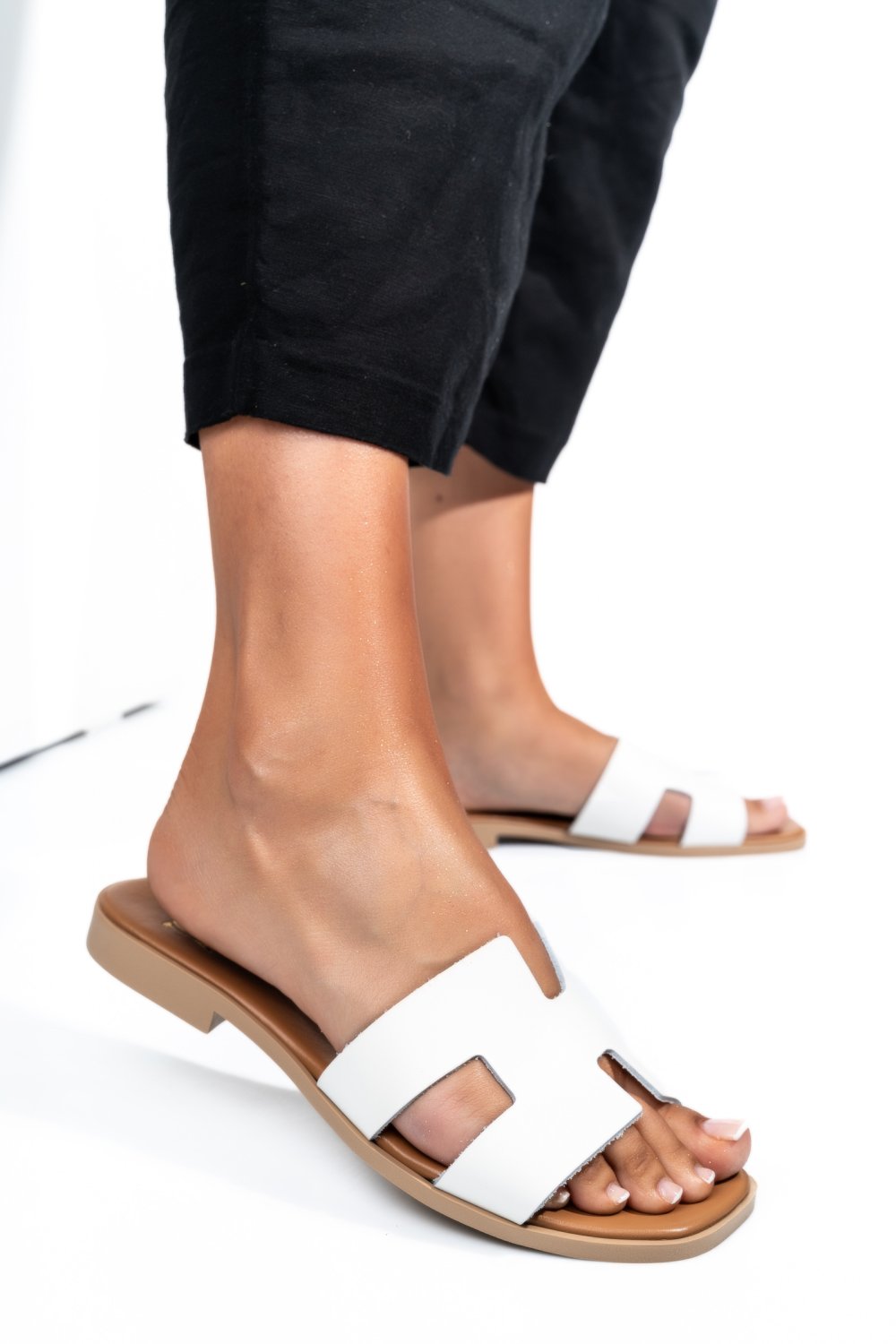 PAPUCI WHITE PIELE NATURALA HSP100TJ