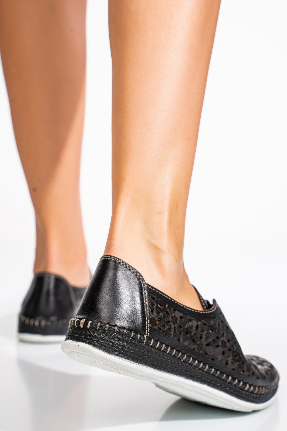 PANTOFI NEGRI PIELE NATURALA 1PC304