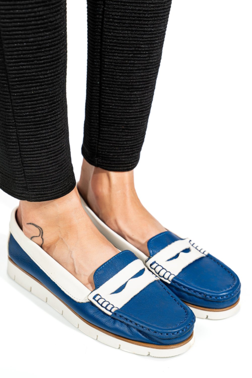 MOCASINI ALBASTRI PIELE NATURALA APCK2100