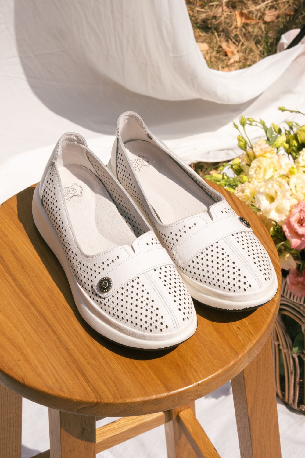 MOCASINI ALBI PIELE NATURALA JSPY3951