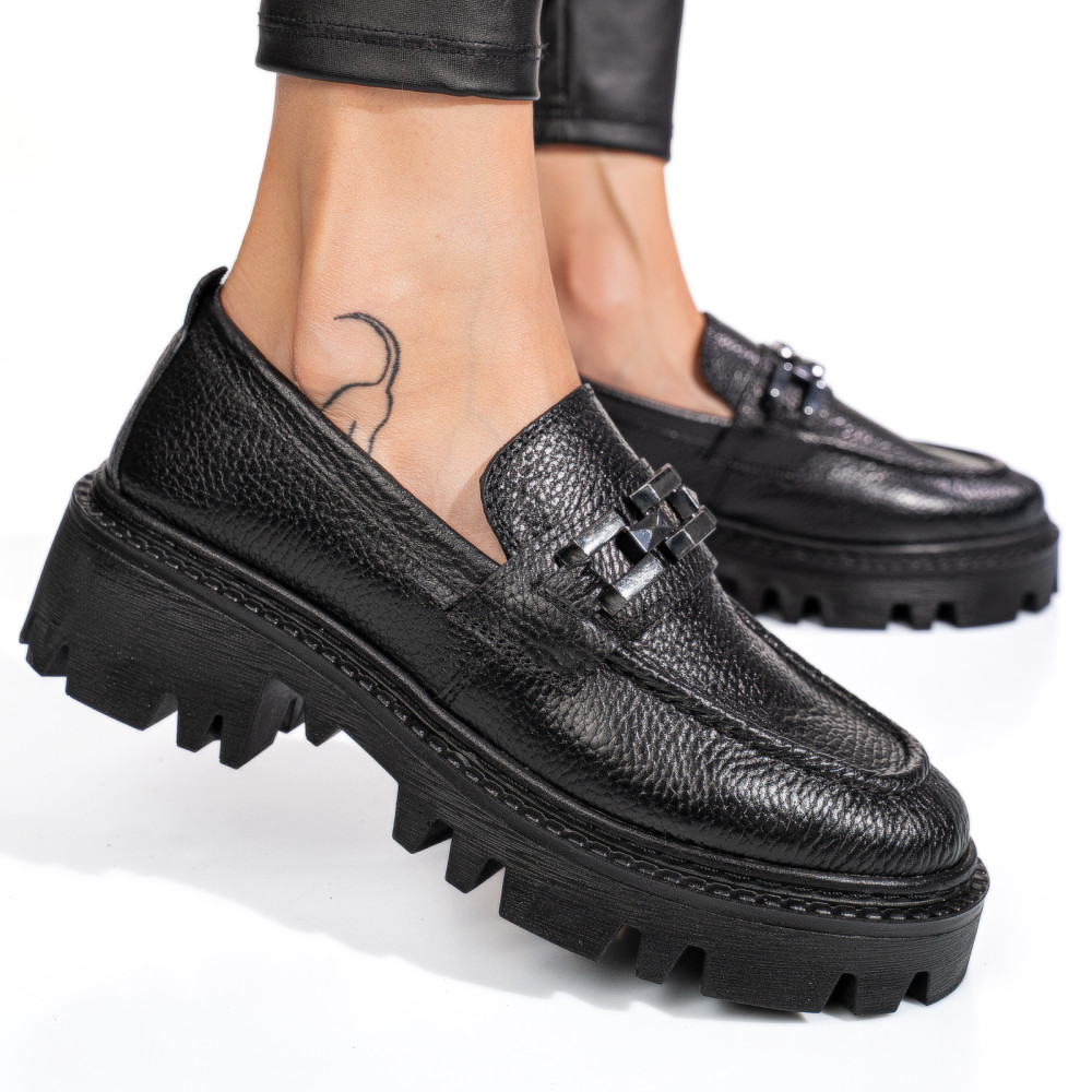 MOCASINI NEGRI PIELE NATURALA IPCBM017