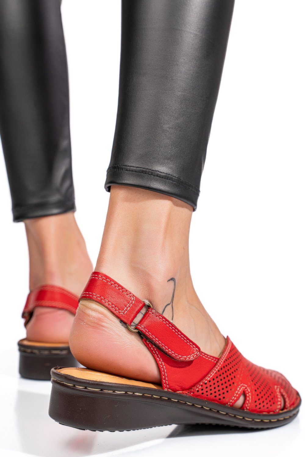 SANDALE ROSII PIELE NATURALA 3PC537