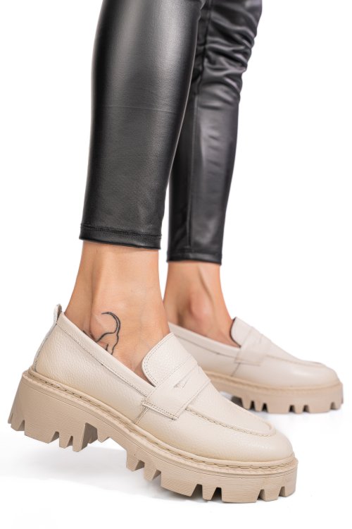 Mocasini crem piele naturala ipcbm026