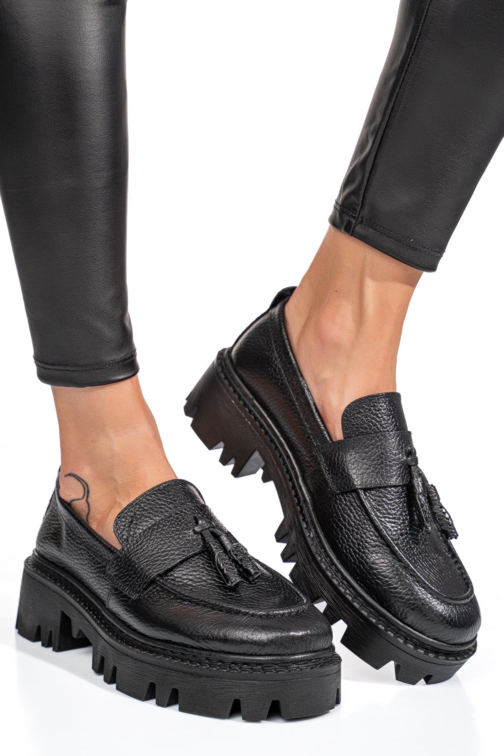 MOCASINI NEGRI PIELE NATURALA IPCBM025B-P