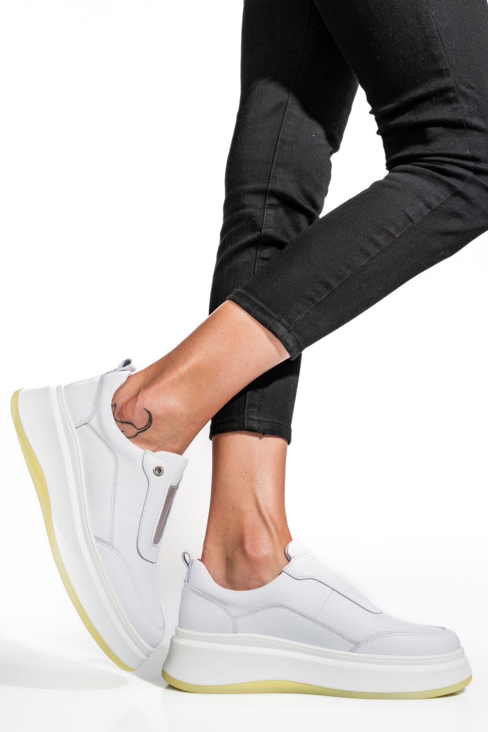 PANTOFI SPORT ALBI PIELE NATURALA FSP002293