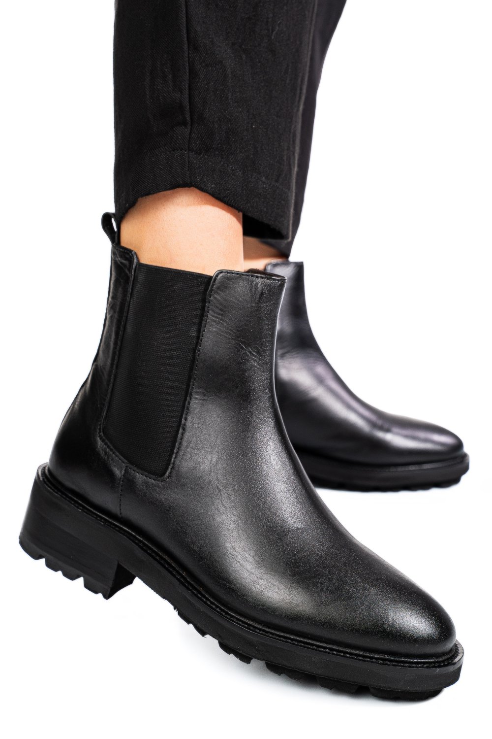 GHETE NEGRE PIELE NATURALA 1S771892