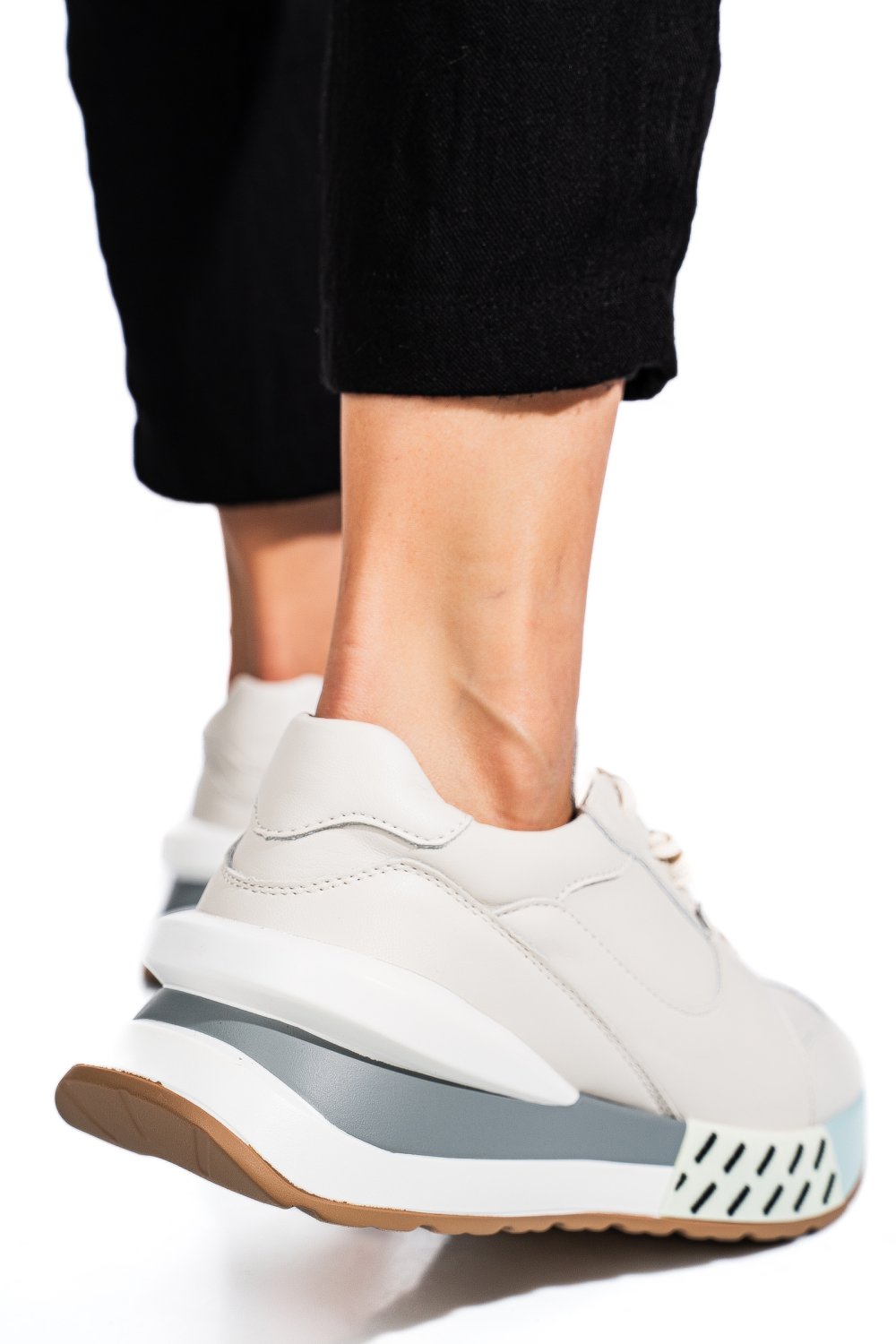 PANTOFI SPORT BEJ PIELE NATURALA FSP001770