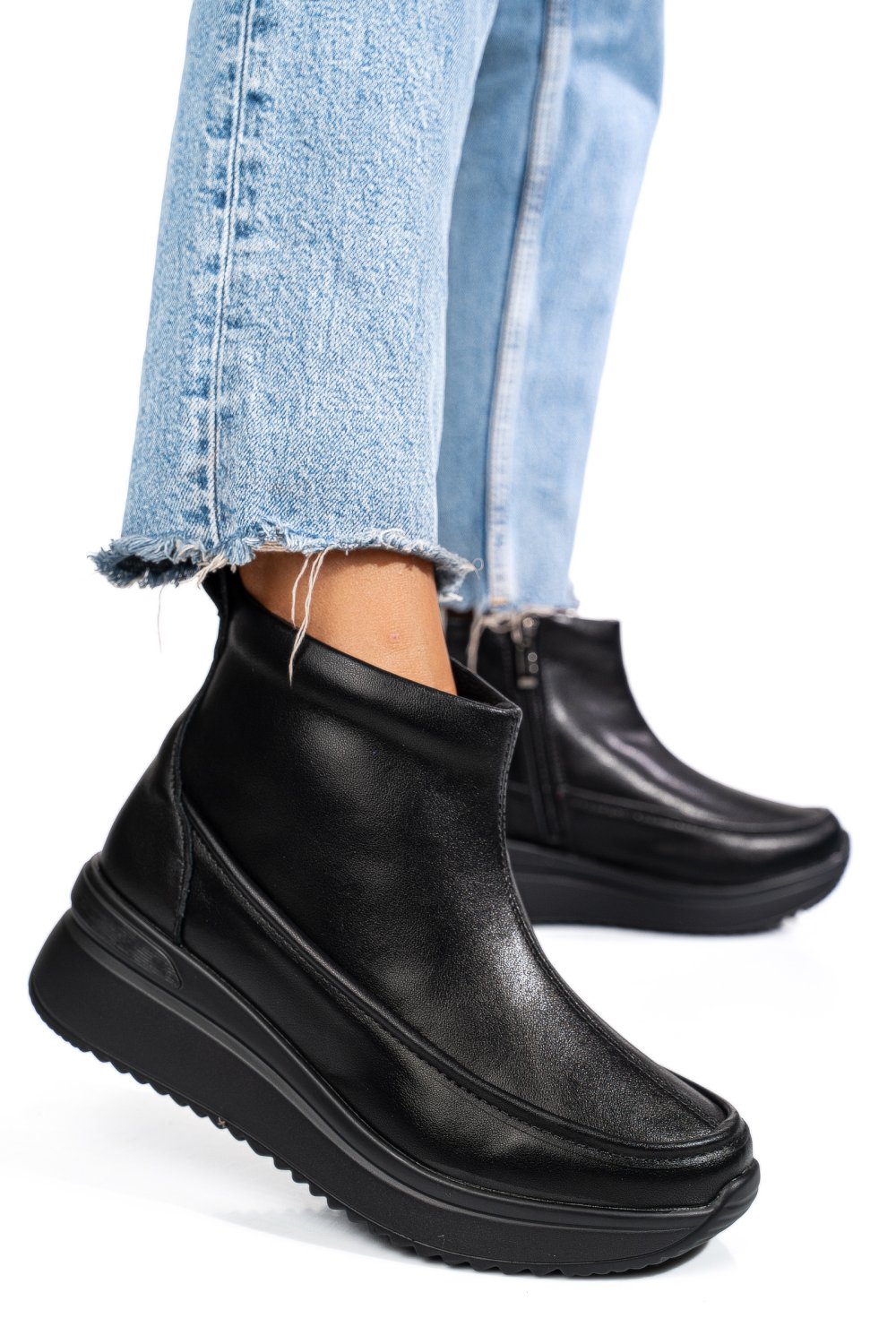 GHETE NEGRE PIELE NATURALA TSP3084