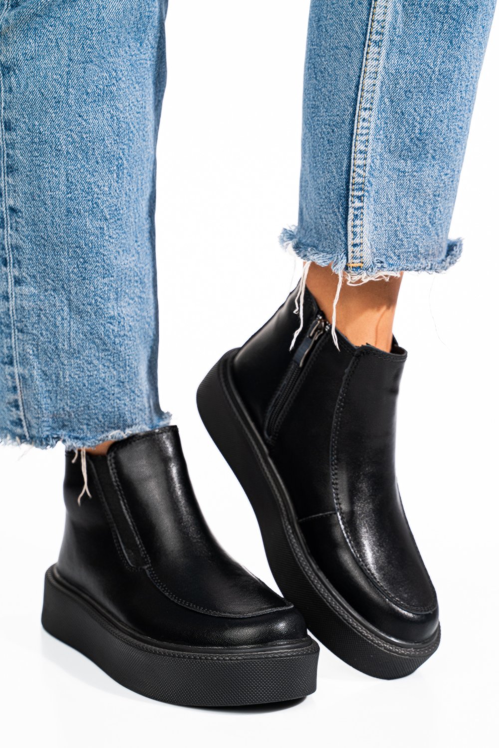 GHETE NEGRE PIELE NATURALA TSP3086