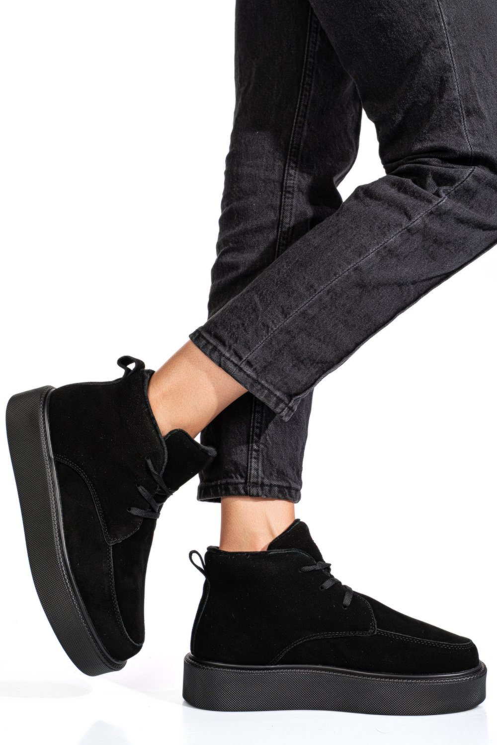 GHETE NEGRE PIELE NATURALA INTOARSA APCW20231