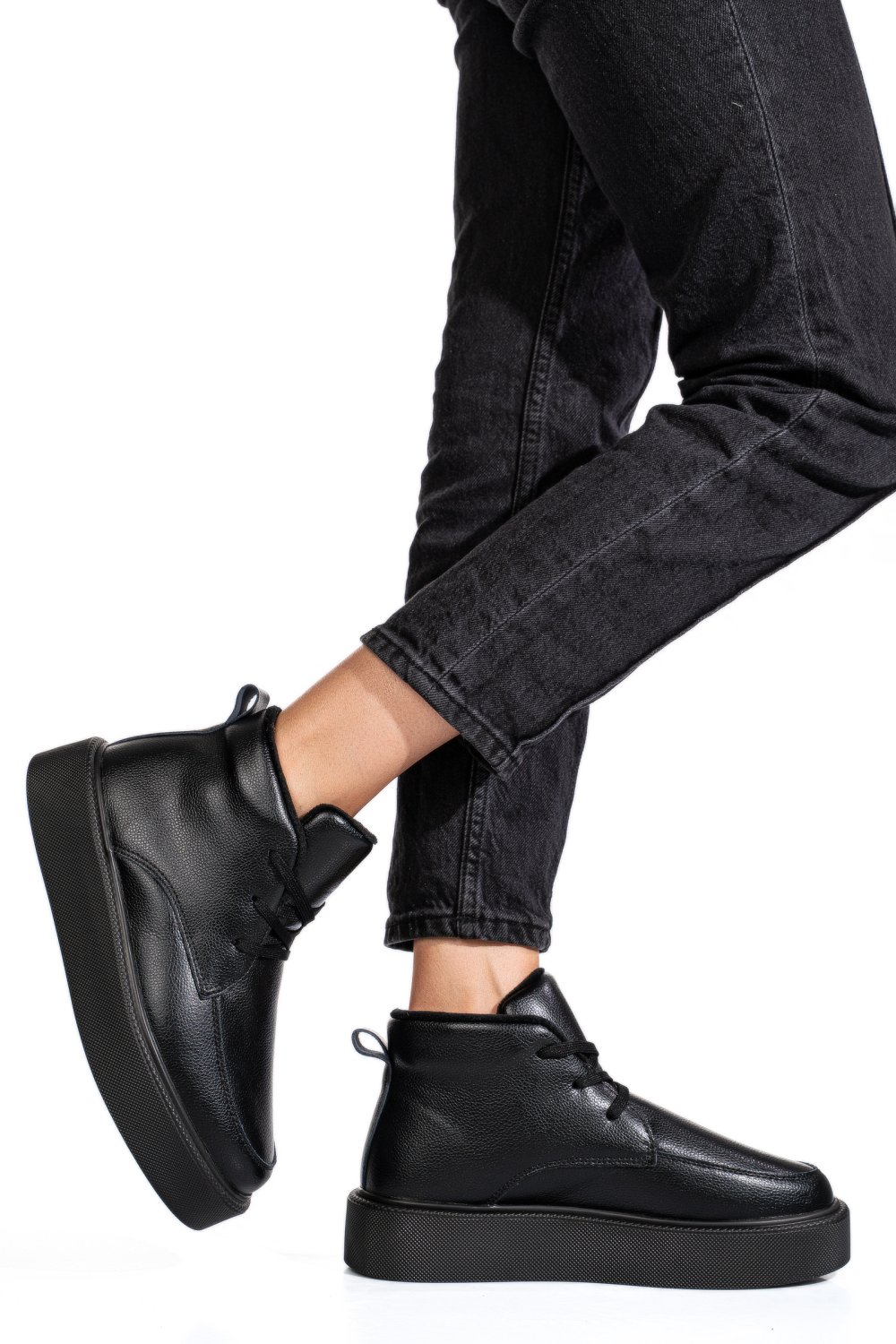 GHETE NEGRE PIELE NATURALA APCW20231