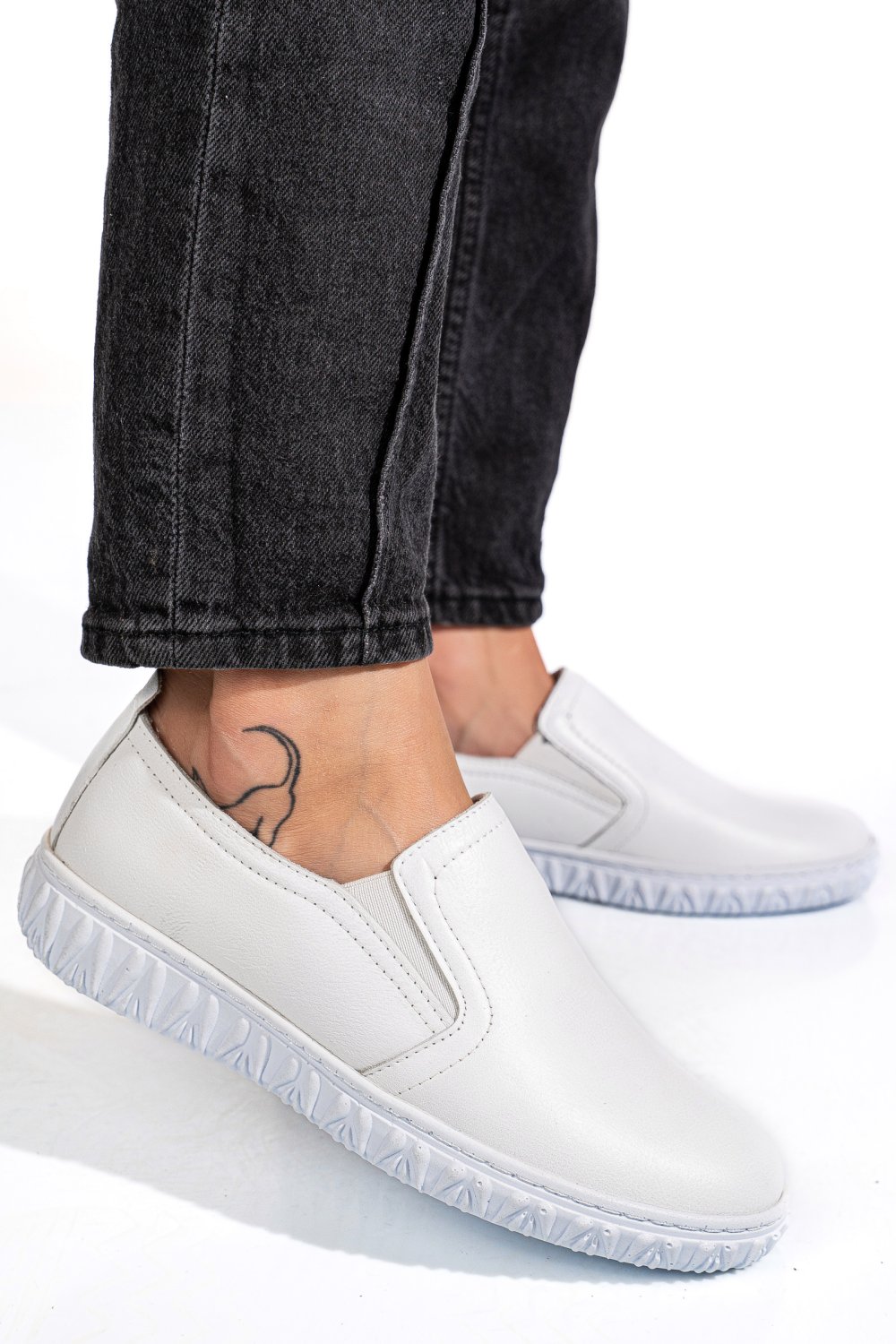 PANTOFI ALBI PIELE NATURALA 0PC86
