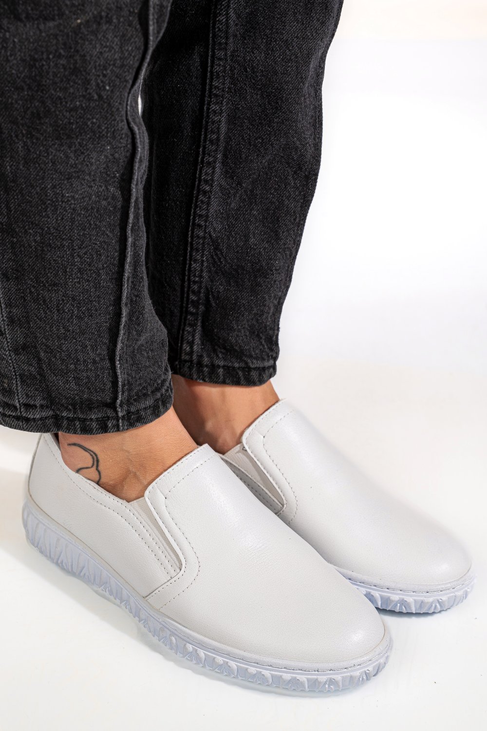 PANTOFI ALBI PIELE NATURALA 0PC86