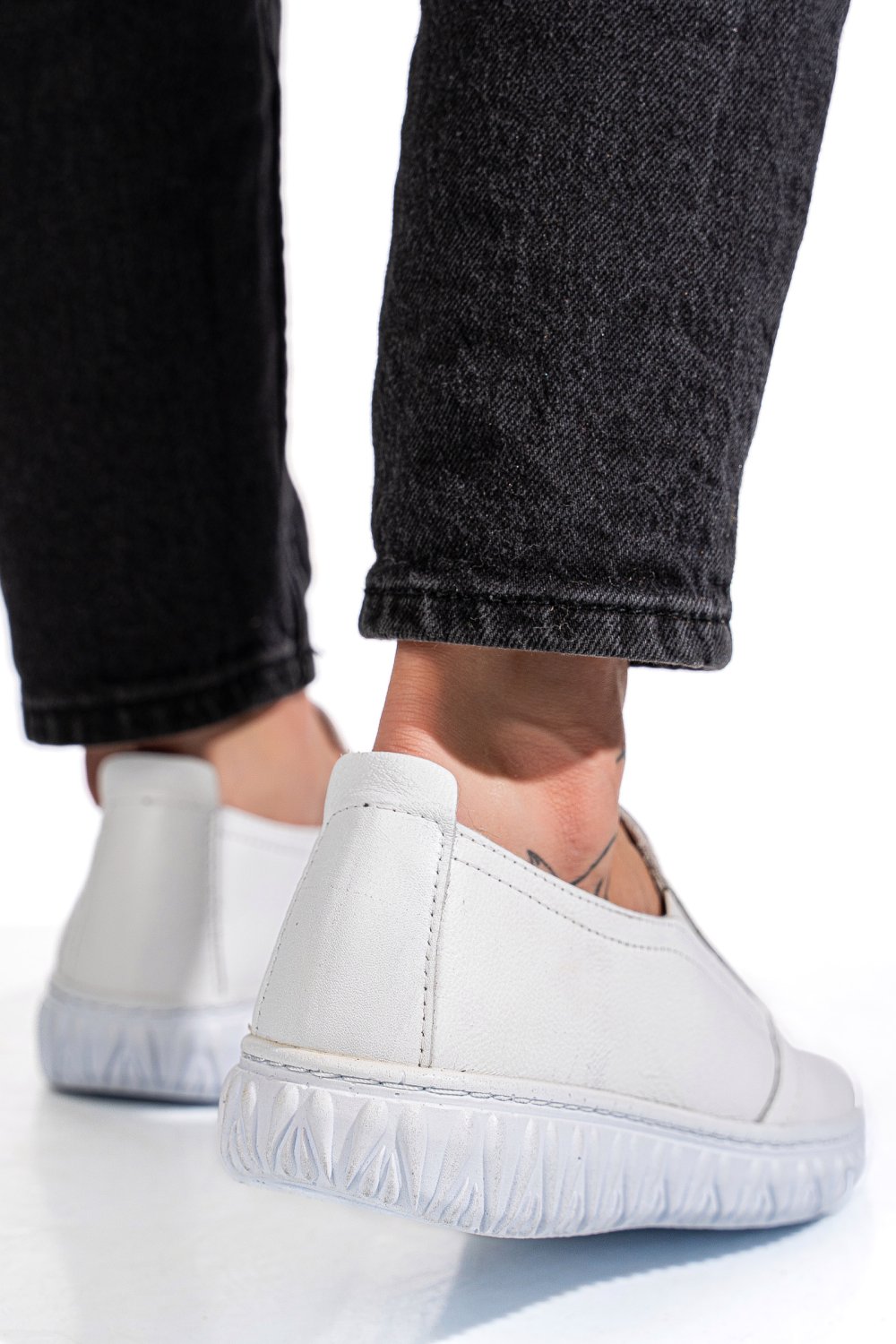 PANTOFI ALBI PIELE NATURALA 0PC86