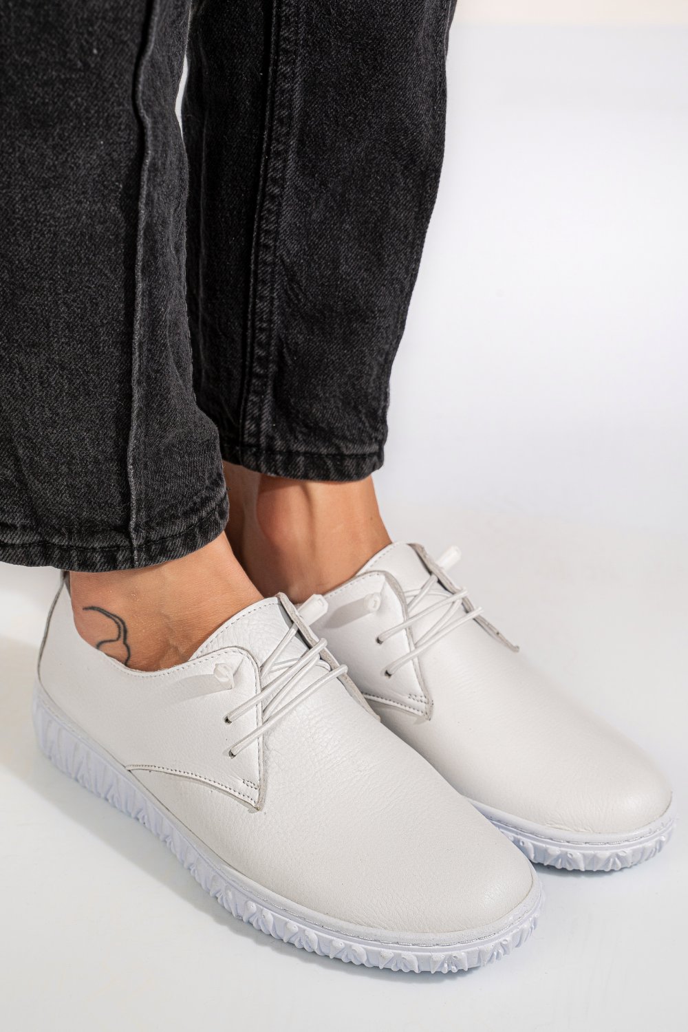 PANTOFI ALBI PIELE NATURALA 0PC87