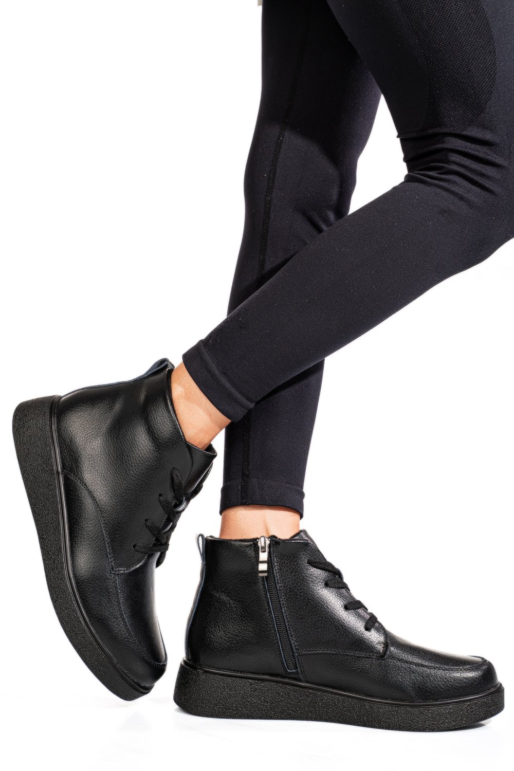 GHETE NEGRE PIELE NATURALA TSP3083