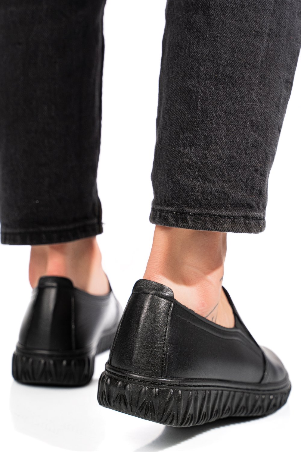 ESPADRILE NEGRE PIELE NATURALA 8PC06