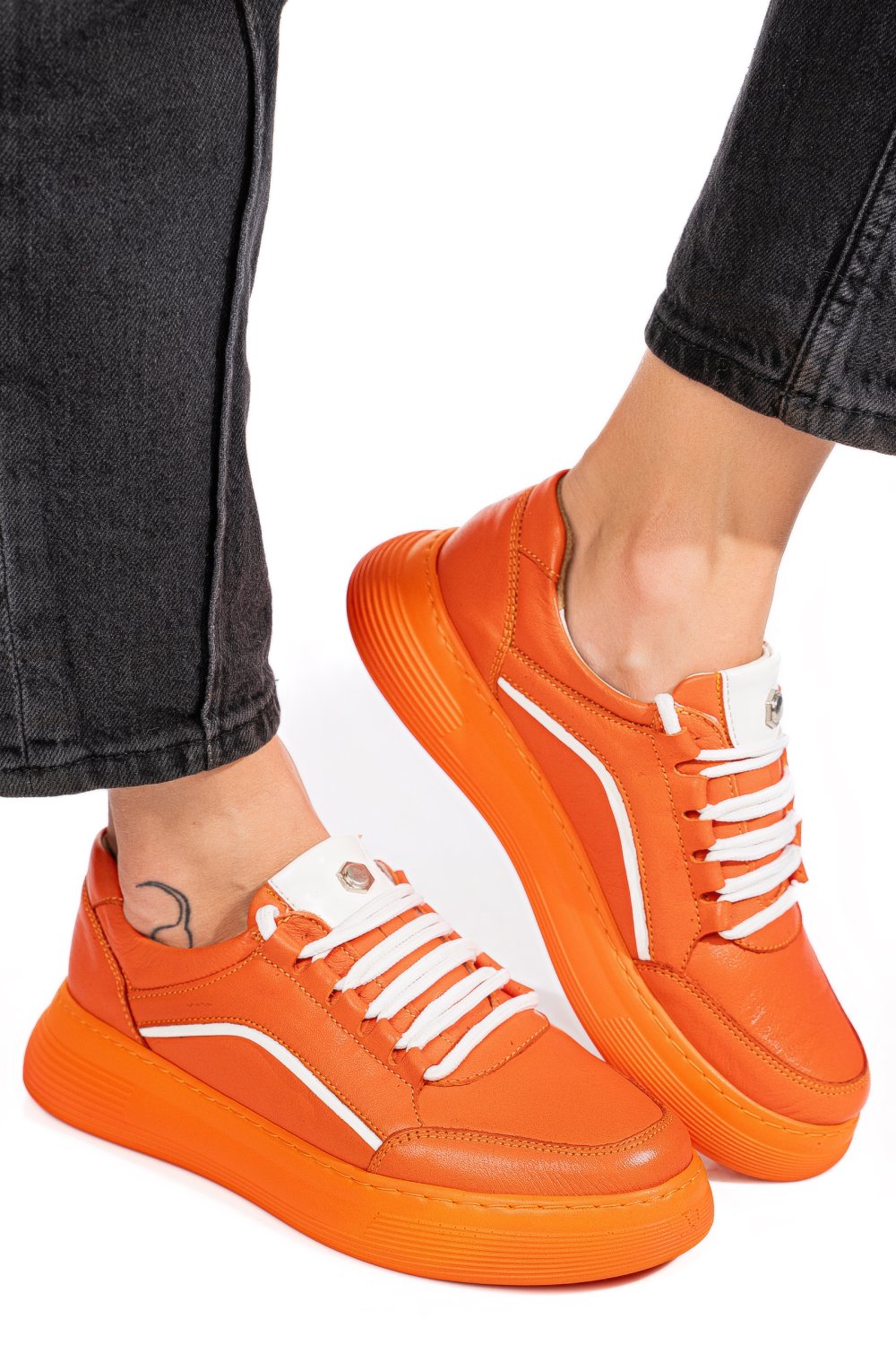 PANTOFI SPORT PORTOCALII PIELE NATURALA 1PC0003