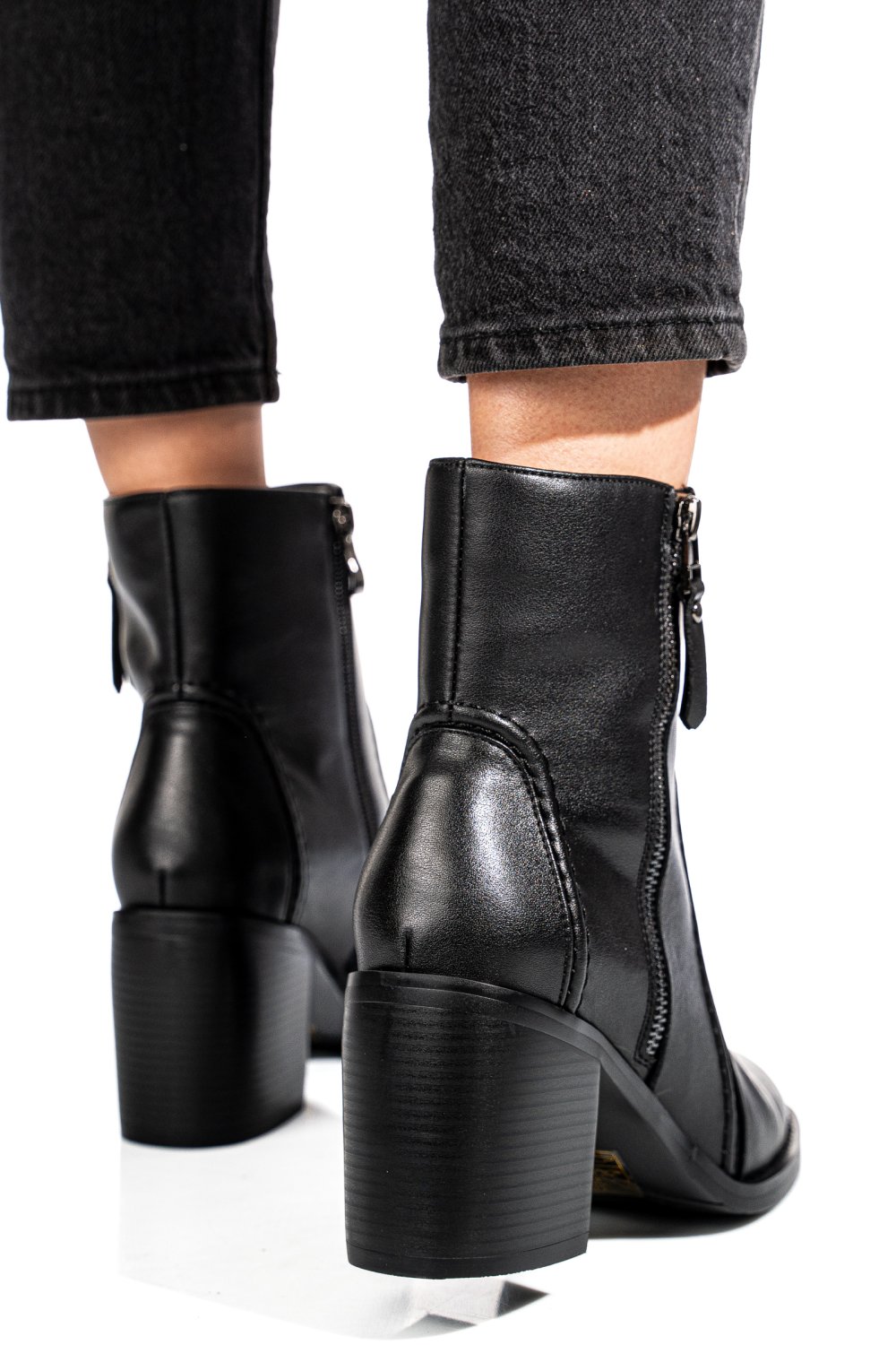 BOTINE NEGRE PIELE NATURALA SS77N5001