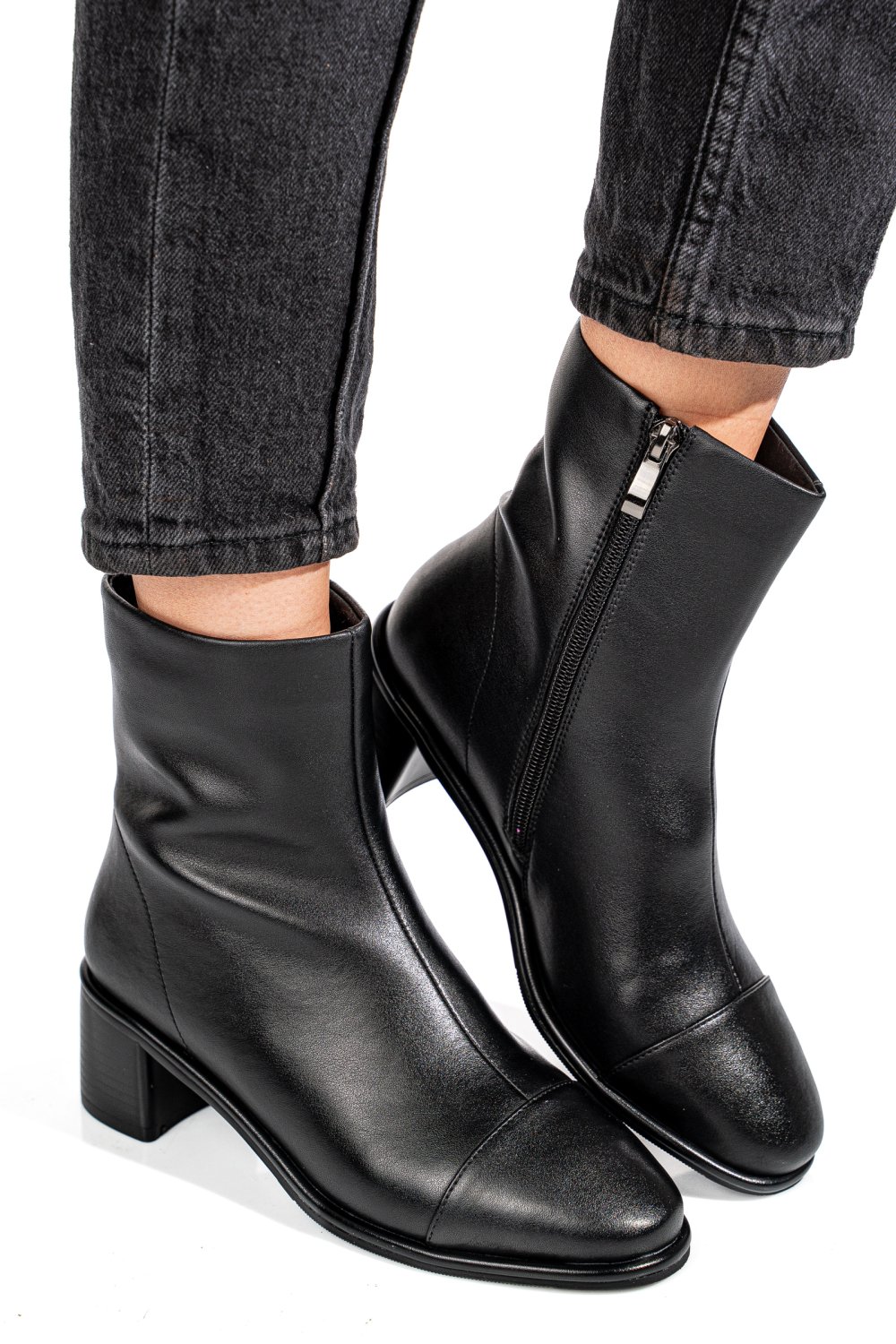 BOTINE NEGRE PIELE NATURALA SS77N5016