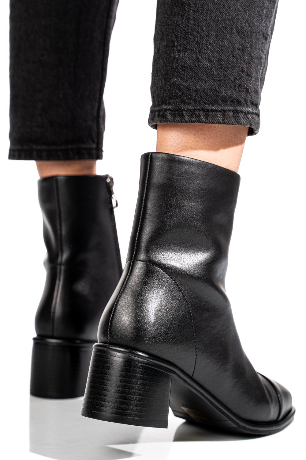 BOTINE NEGRE PIELE NATURALA SS77N5016