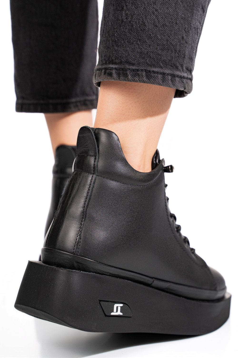 GHETE NEGRE PIELE NATURALA 3PC113