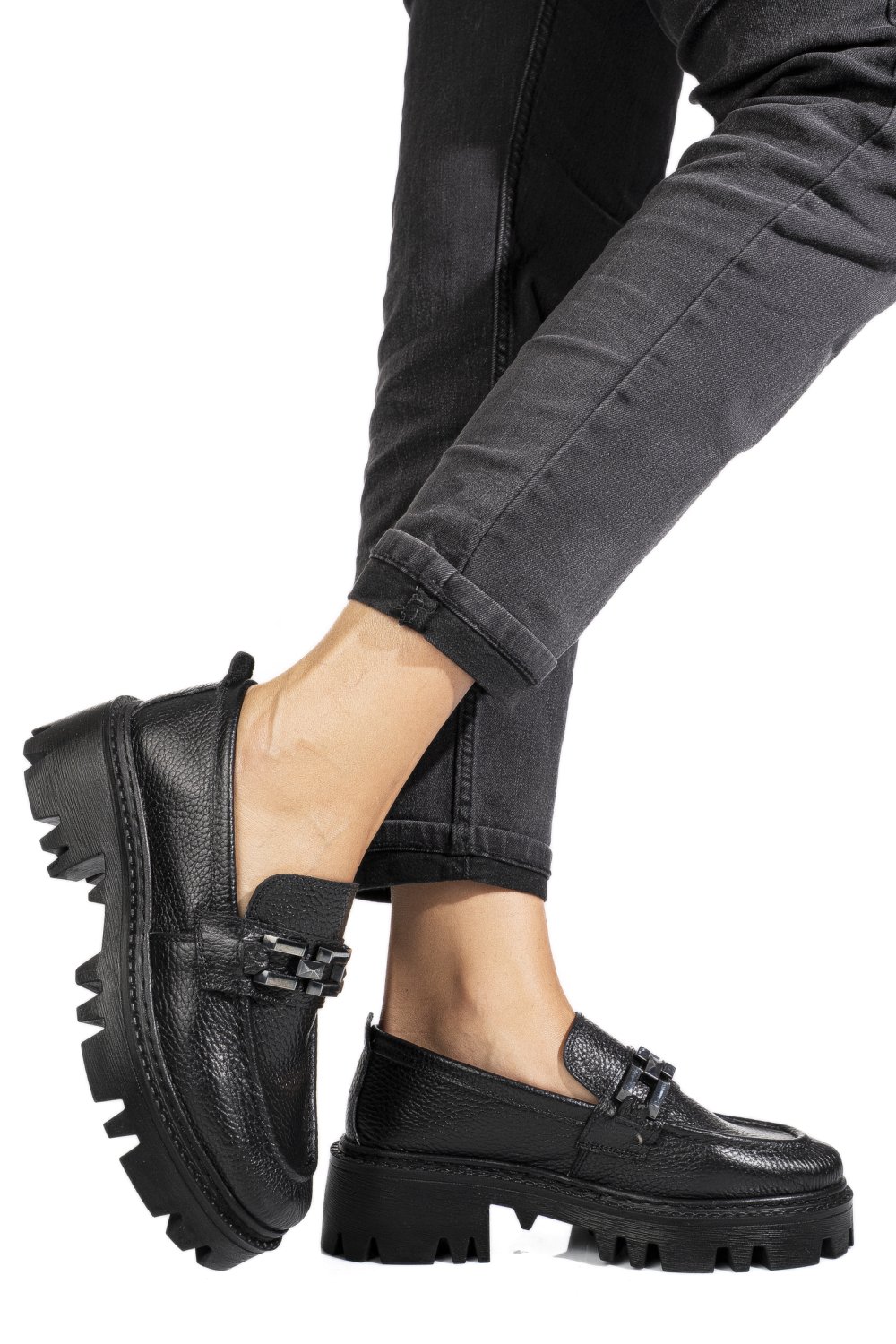 MOCASINI NEGRI PIELE NATURALA IPCBM017B