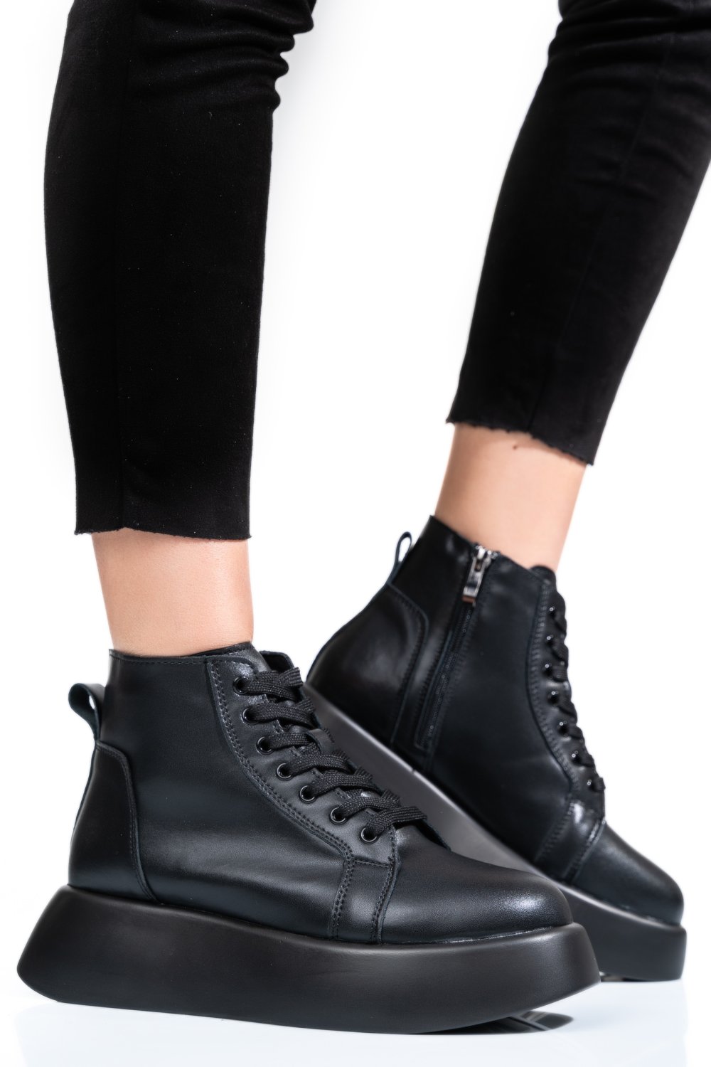 GHETE NEGRE PIELE NATURALA TSP5101