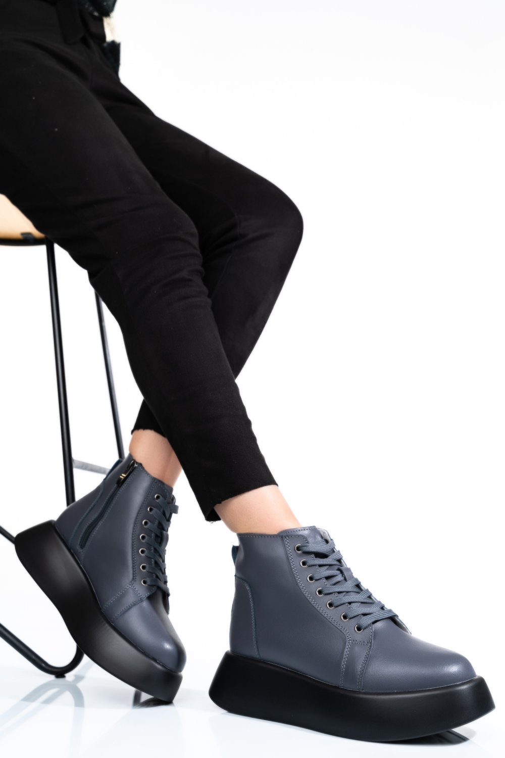 GHETE GRI INCHIS PIELE NATURALA TSP5101