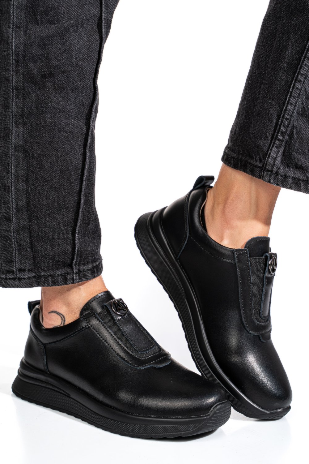 PANTOFI SPORT NEGRI PIELE NATURALA TSP6090