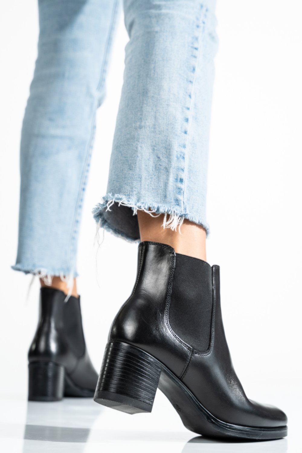 GHETE DAMA PIELE NATURALA NEGRE WS77H70H02