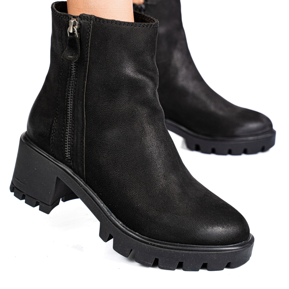 GHETE DAMA DE IARNA PIELE NATURALA BLACK NABUK 7S77765