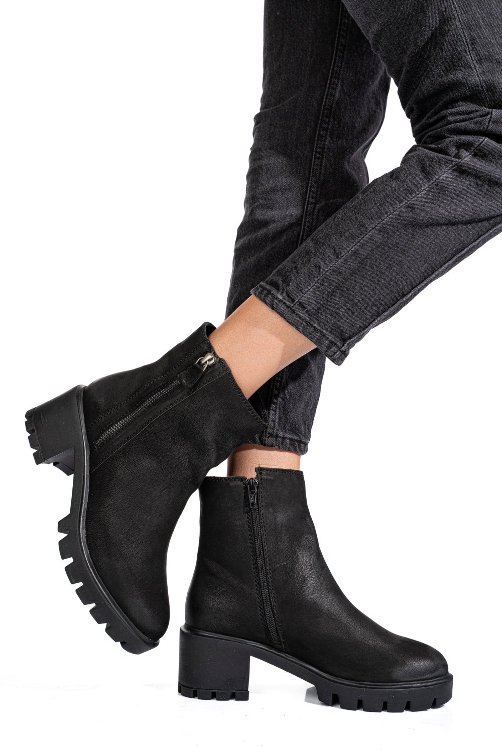 GHETE DAMA DE IARNA PIELE NATURALA BLACK NABUK 7S77765