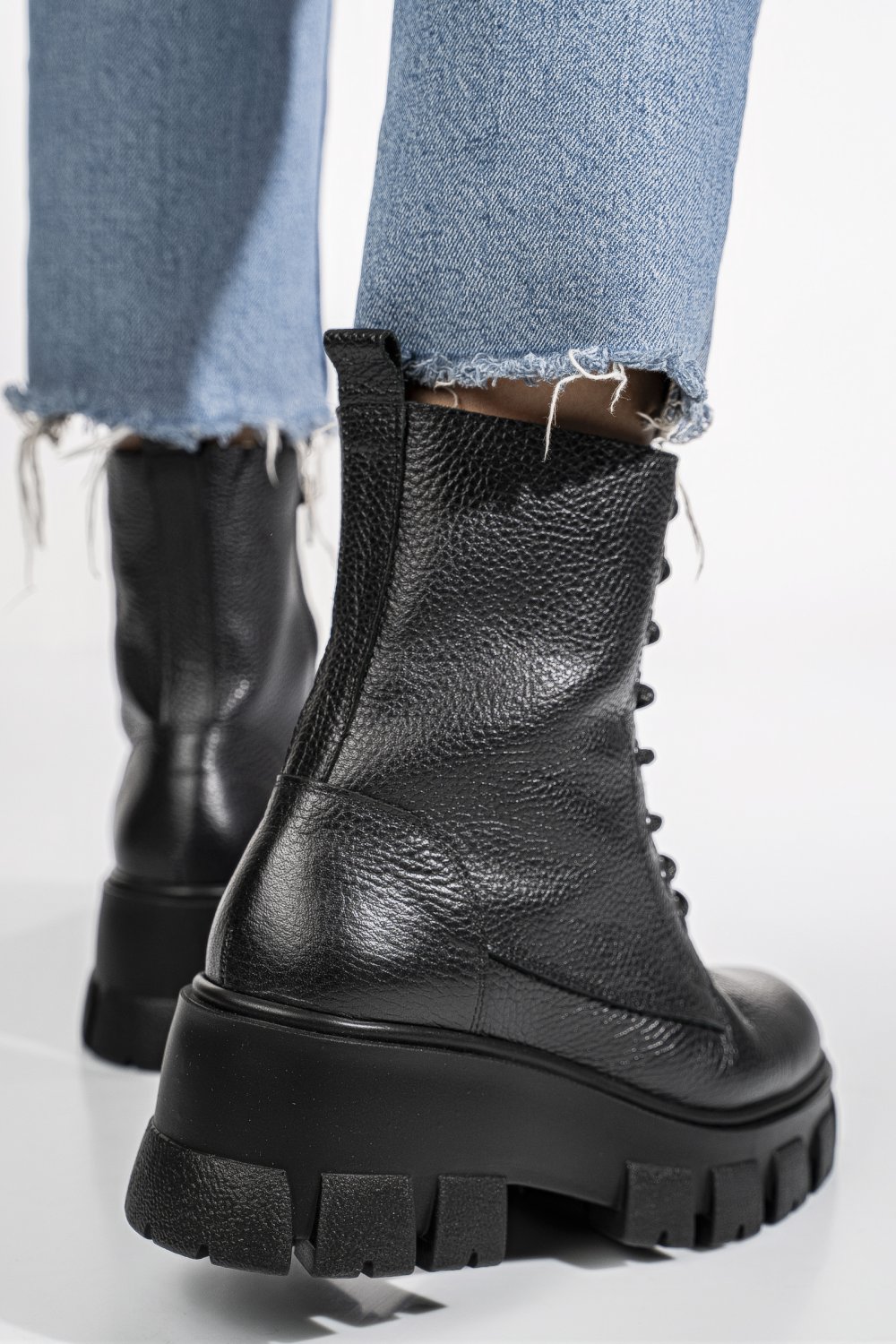 GHETE NEGRE PIELE NATURALA 9S7708