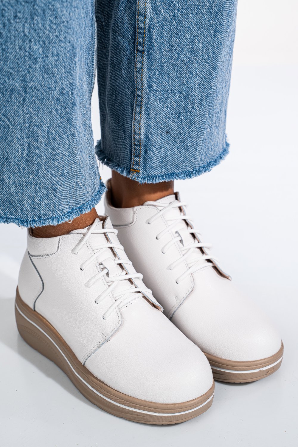 GHETE ALBE PIELE NATURALA 0SP588