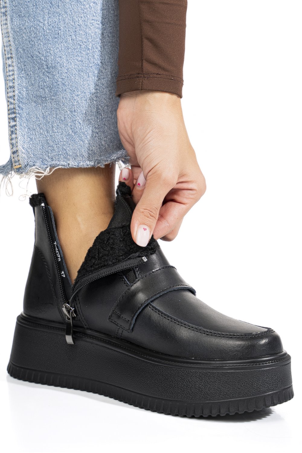 GHETE NEGRE PIELE NATURALA TSP6078