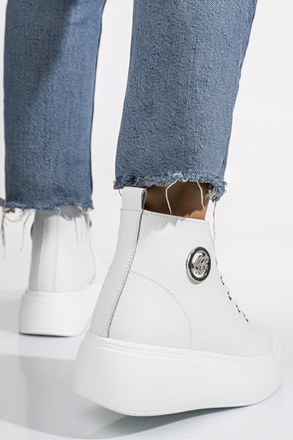 GHETE ALBE PIELE NATURALA TSP7022