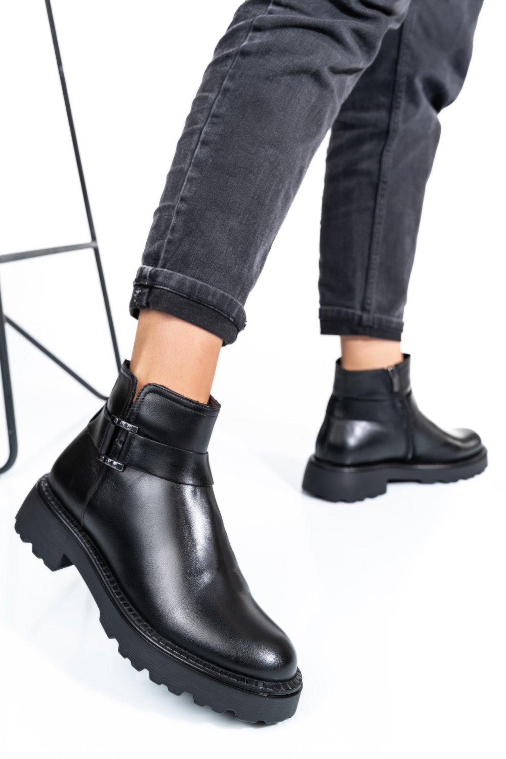 GHETE DAMA IMBLANITE PIELE NATURALA NEGRE 4S7734