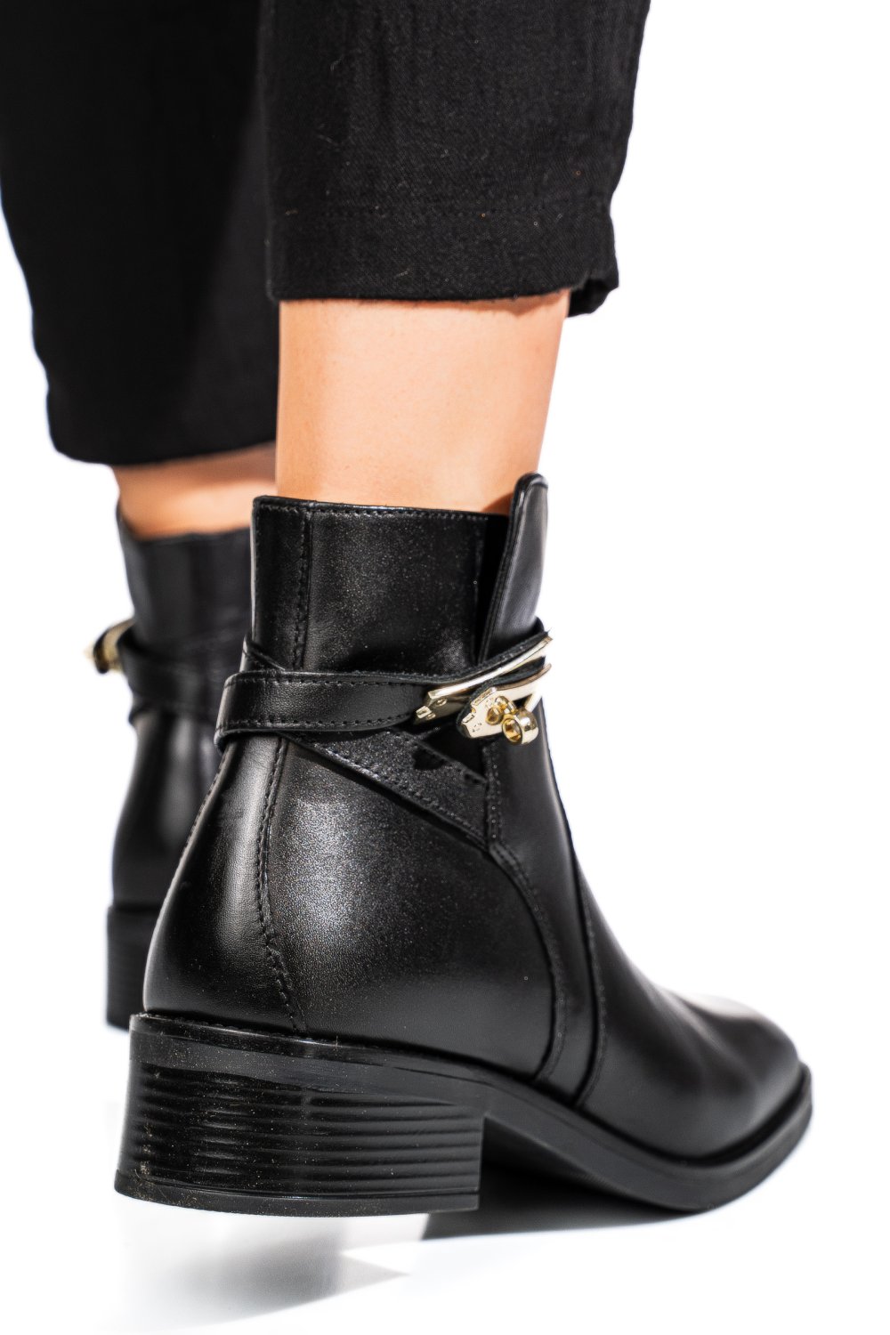 GHETE NEGRE PIELE NATURALA VB224207