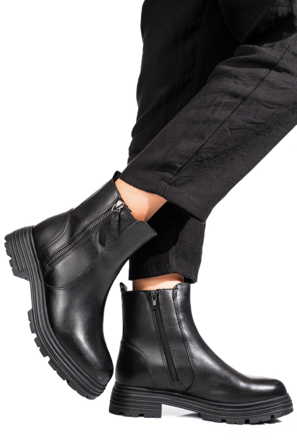 GHETE NEGRE PIELE NATURALA VB254209